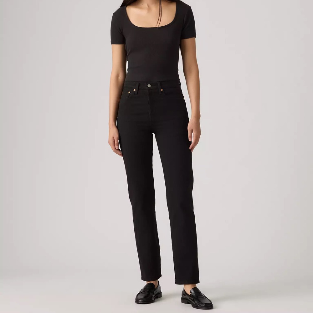 Levi's Black Straight Leg Women Jeans
